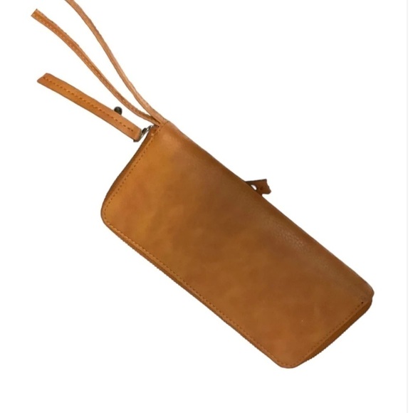 Free People Distressed Vegan Wristlet Wallet Caramel Color Soft OS - Picture 5 of 9